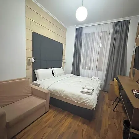 Comfort Center Hotel Tirana