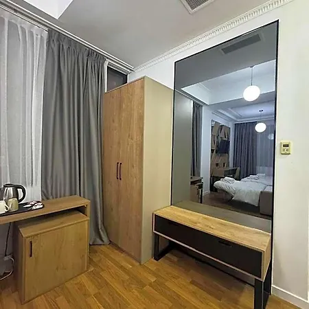 Comfort Center Hotel Tirana