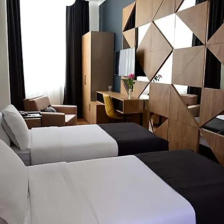 Hotel Comfort Center 2*